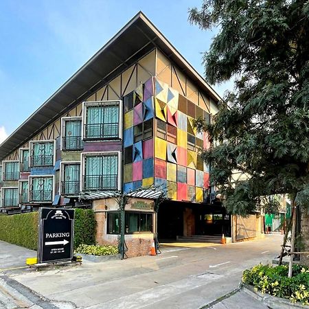 Nights In A Box Hotel Ban Muang  Ngoại thất bức ảnh