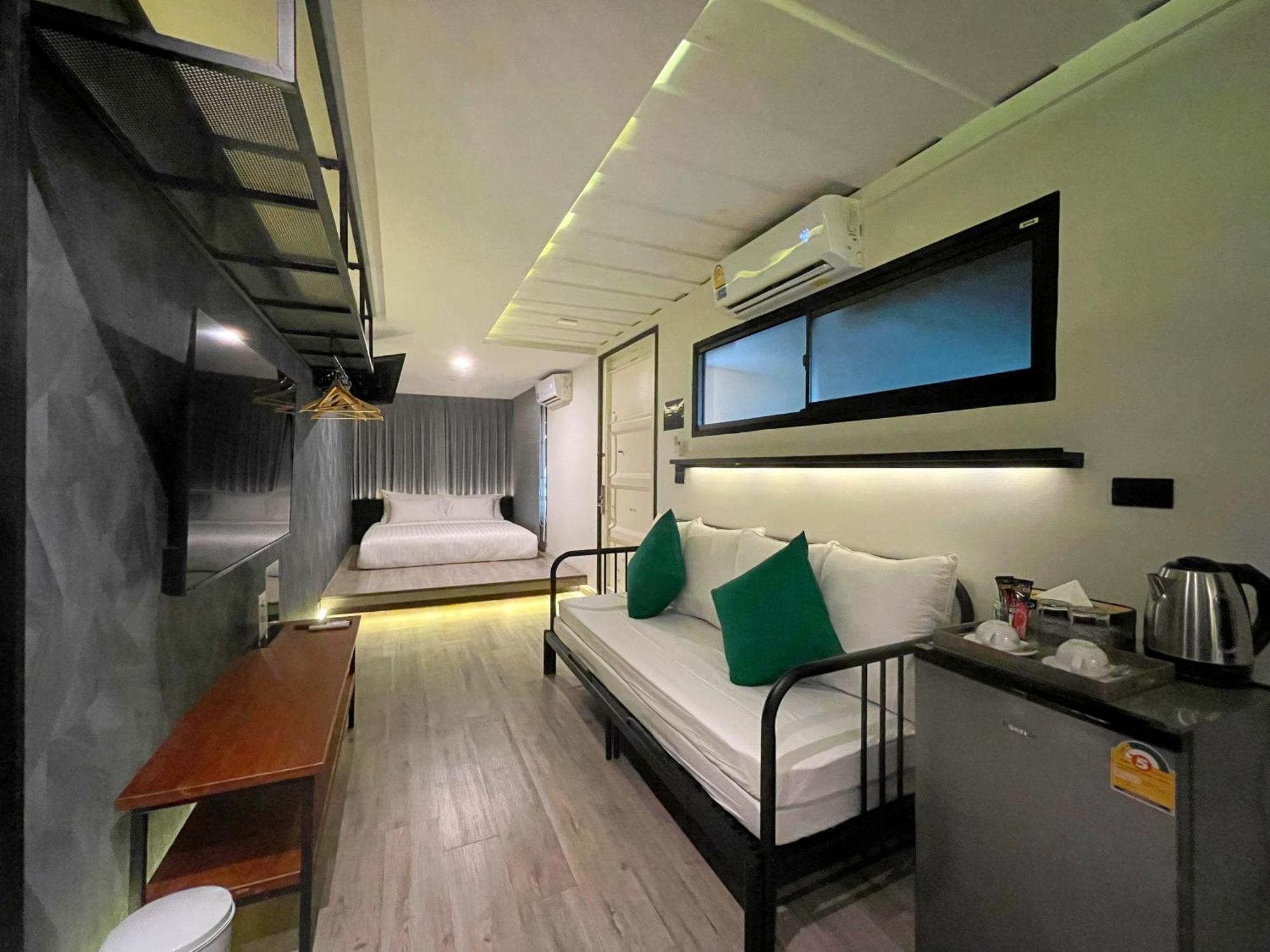Nights In A Box Hotel Ban Muang  Phòng bức ảnh